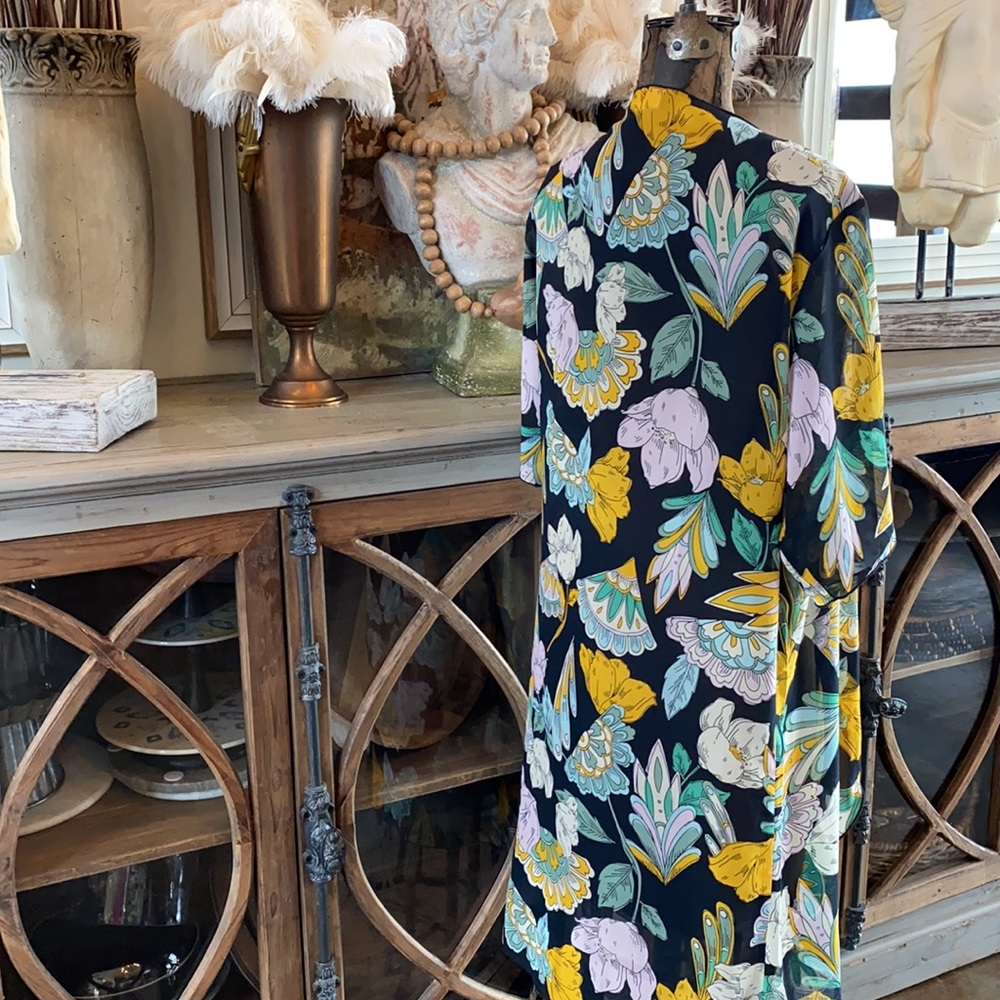 Lularoe - Picture 3 of 4